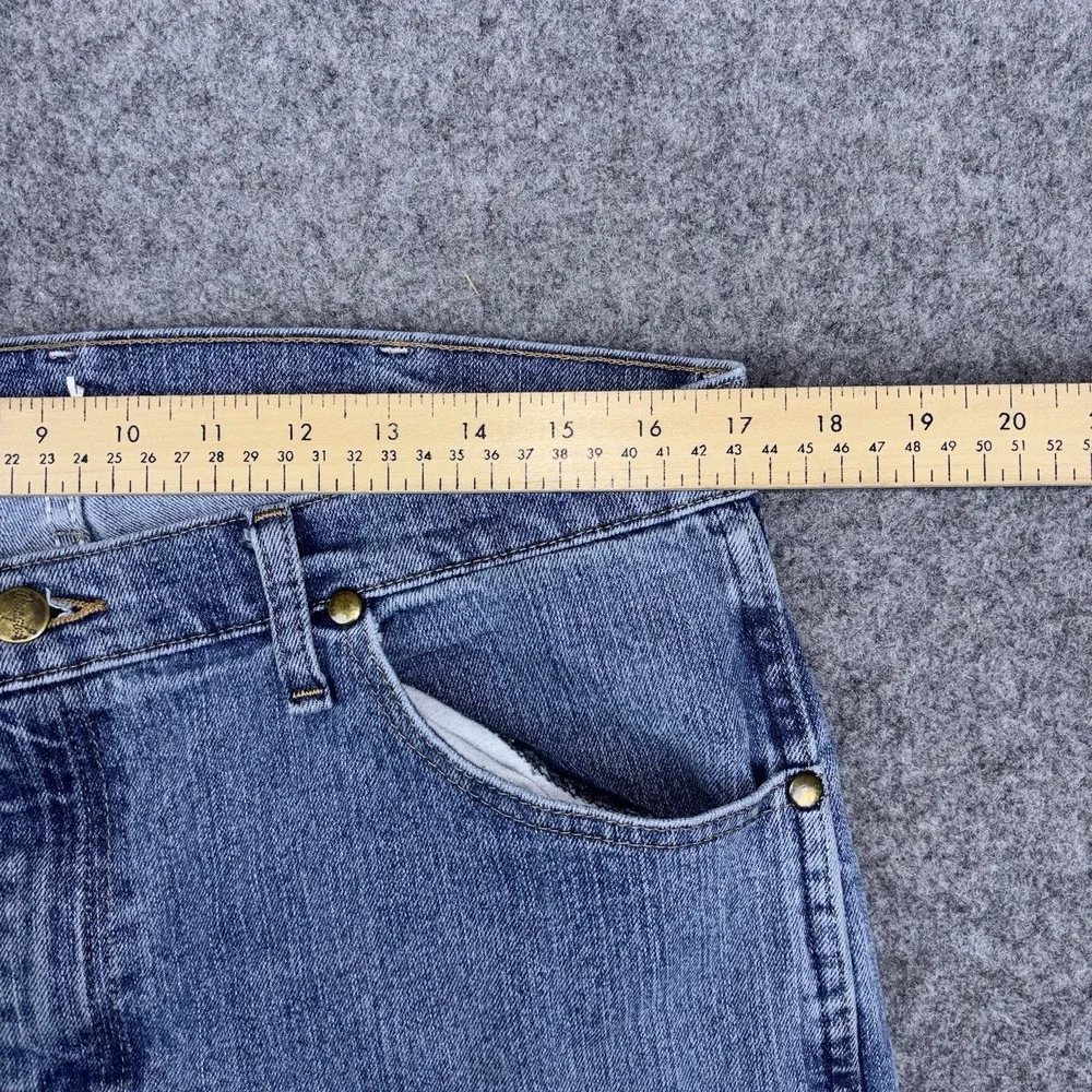 Wrangler Western Jeans Mens 34x32 Medium Wash 47MACMT Cowboy Rodeo Work Denim
